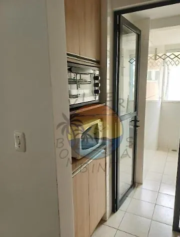Apartamento 3 Quartos 50 Metros Ate A Praia - Ed Porto Ferraro Bombinhas